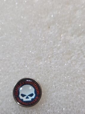 Harley‑Davidson Black & White Skull Ginger Snap 18mm